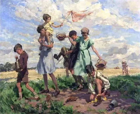 Children Blackberrying Before 1945