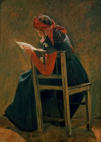 Una joven de Salling leyendo