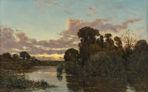 Un paesaggio fluviale al crepuscolo
