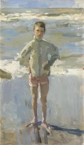 海滩上的年轻男孩