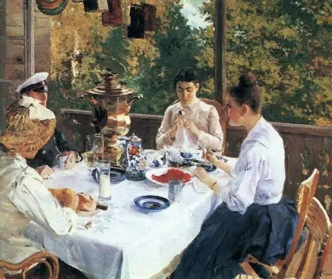 за чайным столом