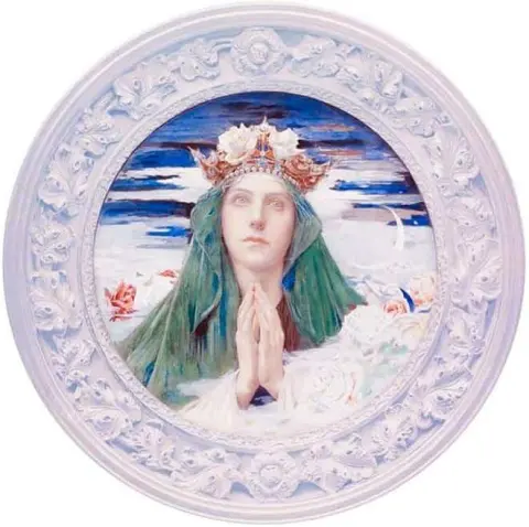 Ragazza Con La Corona Di Rose